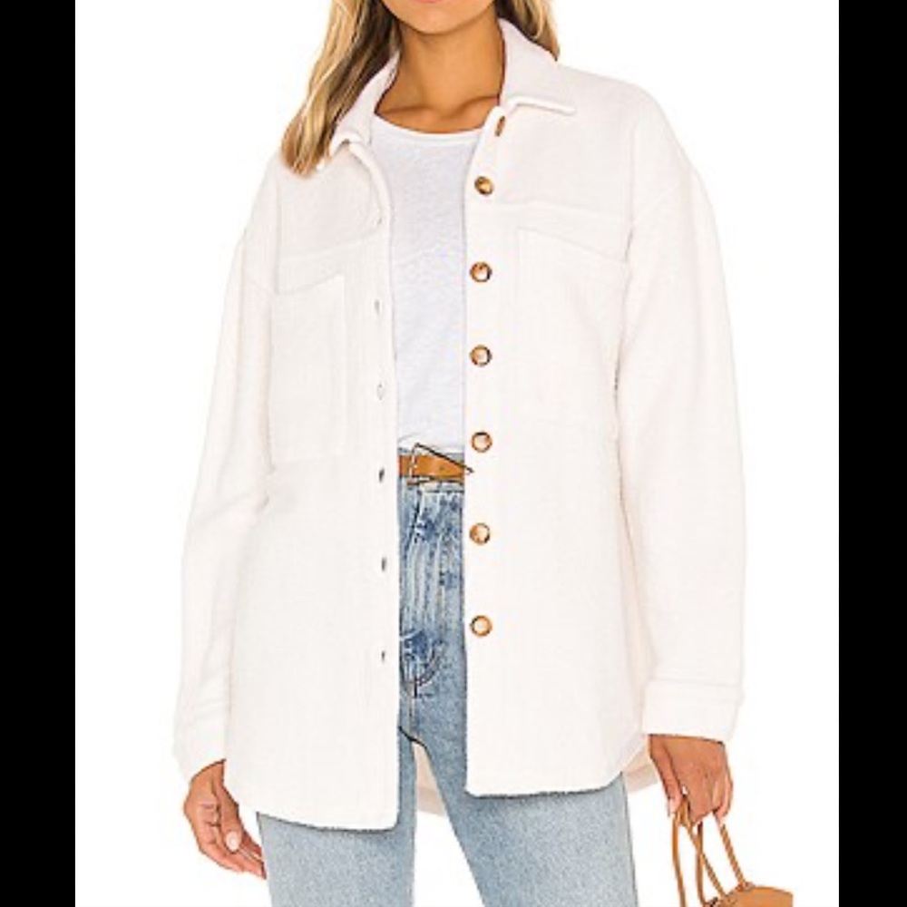 Monrow Ivory Teddy Shacket Womens Spring Jacket with Wood-Tone Buttons MSRP $250